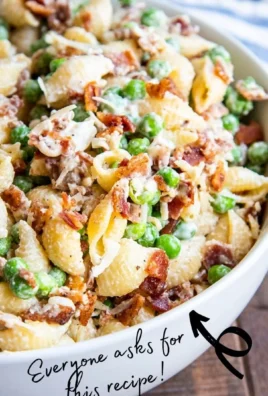 Delicious creamy pasta salad with fresh vegetables and dressing