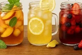 Refreshing Peach Mint Iced Tea with mint leaves and peach slices in a glass