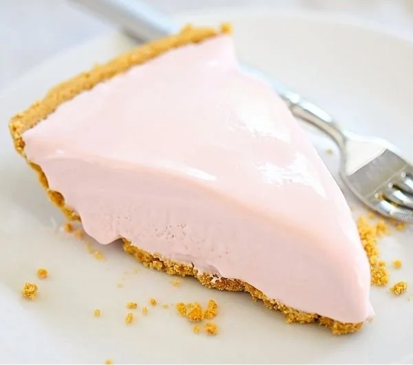 Frozen Pink Lemonade Pie