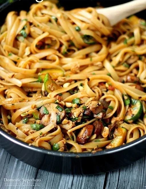 One Pot Spicy Thai Noodles